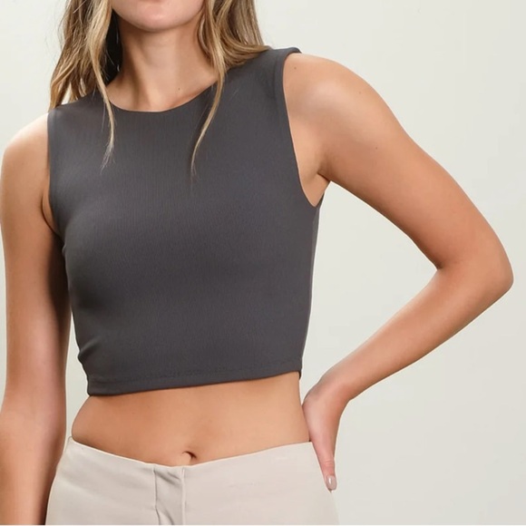 #5 NWT Charcoal Cutie Seamless RibTank - Picture 3 of 4